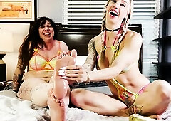 Mars Solo and Eckobelle - 2 fit, hot goddesses - oil up our consummate soles and toes, sliding 'em jointly during the time that teasing u hard. R