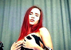 Milf, perfect body, love button