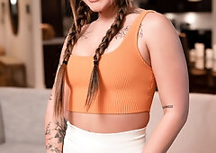 Ryan is skeptical as Maddy talks about horoscopes - Maddy May, Ryan Reid