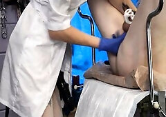 Mastix Priest screw her serf on the gynecological chair.