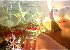 Desert Rose loves hard nailining