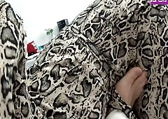 Mature Iranian woman in hijab gives passionate rimming and fellatio at home
