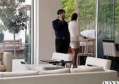 The famous actor Jean is going to have a hard time organizing all his hectic work if it wasn't his smart and thoughtful assistant Harley Dean. Sh