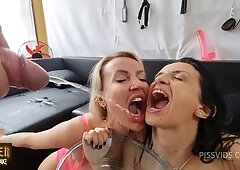 [Black Friday!] Elen Million Vs Vitoria Vonteese Pissed In Mouth