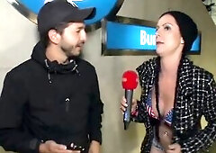 Yet greater quantity passers-by on nightly German streets are treated to free blowjobs and sex. Hosted by Texas Patti (Bettina Habig).