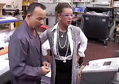 Sexy Susi - Die Chefin Haelt Den Arsch Hin Fuer Ueberstunden