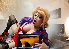 Sissy Niclo tribute for me... So molten !