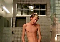 HomeMadeTwinks.com - Shaved american twink feels like nailing