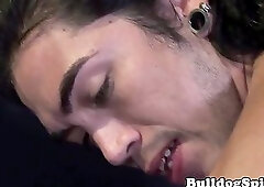 Muscular dominator barebacks submissive