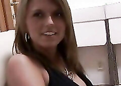 BOMBSHELL MODEL FUCKS FOR MONEY!