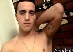 Sexy Leo Gets A Little Wet