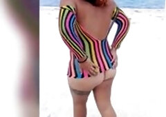 Flashing in the beach show My melons and snatch