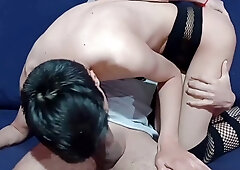 SU NOVIA CREE QUE JUEGA,PERO EN VERDAD ME DESTROZA EN MI CASA