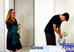 HANNAH MILLER LETS HER STEPSON'S MASSEUR MOST EXCELLENT ALLY BANG HER IN THE BUTT.