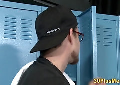 Spex bear gets spunk sopping