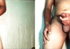 Straight guy Land Land gets a handjob in 3D VR action