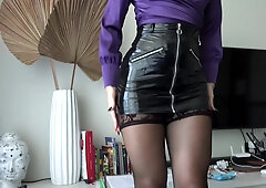 839 You Really Want to See My Big Joker Lips