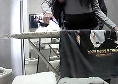 Hot housewife Laura On Heels has a wild climax during her normal workday at home