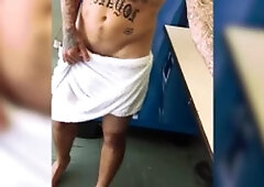 Reality Dudes - Bareback raw sex alongside tattooed latin bear