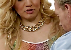 Big boobs blondie shemale Gianna Rivera anal orgy in bed