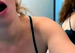 Redhead MILF Masturbates in old Navy Change Room