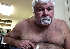 parent spunks on cam