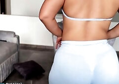 ESTA BIEN HERMANASTRA, JUGUEMOS A SER NOVIOS PERO RAPIDO Y COMETE MI POLLA!!