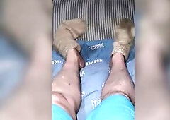 Boys, my ribald socks haven’t been washed for a entire month… ????