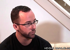 IconMale Blowing on that Hetero Weenie