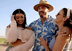 Beautiful outdoor sex with a big-boobed girlfriend Holly Day