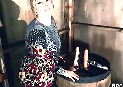 The always hot Dee Williams lets a curious camera crew into her abode for a trip. It begins out blameless sufficiently, with Dee showing off her livin