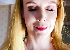 Gorgeous Mature Blonde Solo Masturbation