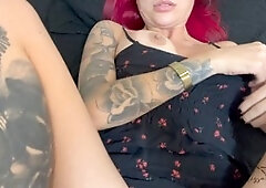 Melissa Lisboa gives an amazing foot job while humping to fulfill the foot fetish