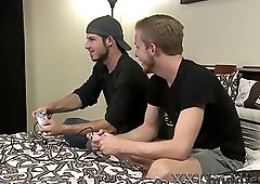 Twink with long shlong gets sucked