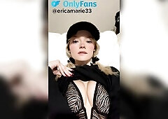 Flaunting my full, rounded titties to get u worked up