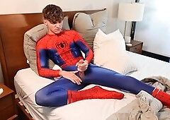 Solo, superhero, solo