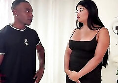 I screw a concupiscent real estate agent with a large butt and large melons and make her squirt with my biggest ebony knob