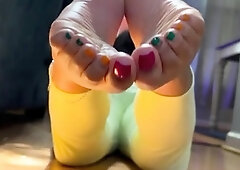 Close up amateur masturbating solo