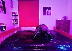 Mistresse ziptied leather mitts on me.. then locked the iron fiddle on with the pin upside down and lock on the beneath side.... then thought this bab