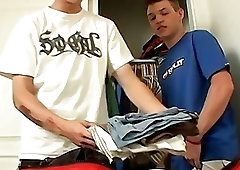 Twink gets his ass spanked by plank