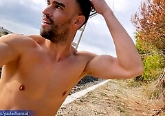 Exhibitionist gay with a perfect body flaunts his smooth ass in public