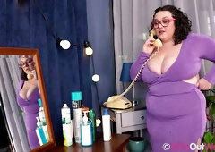 Horny Aussie BBW Masturbates tonight