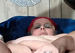 Pumping in and out shes intend to cum and shout