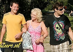 Mature NL - missionary smut