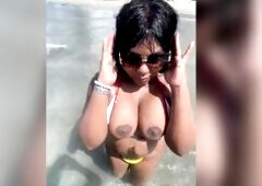 A Sexy Youthful pair is caught having sex aton the beach by their parents