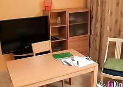 profesora se folla a su alumno virgen