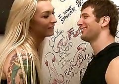 Tgirls Aubrey Kate and Jessy Dubai bang like crazy sluts