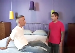 Guy gets a mouthful of cock in hostpital