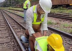 Employees pulverized their chief during lunch break (TEASER)