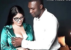 BBC ends up having sex with his breasty real estate agent and they successfully close the deal - interracial sex